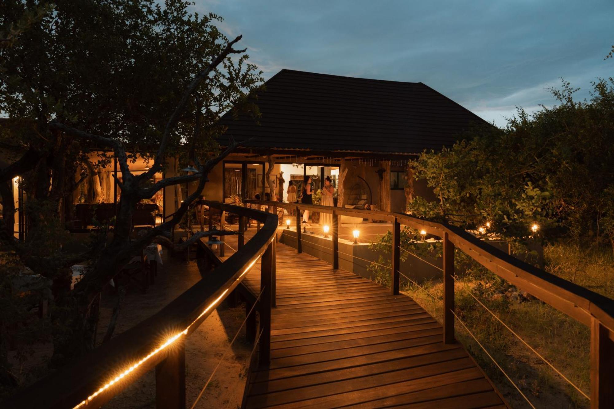 Maroelani Lodge- Greater Kruger Private Reserve フッドスプルイト エクステリア 写真